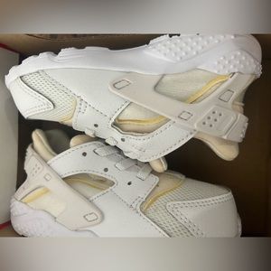 Huaraches Run